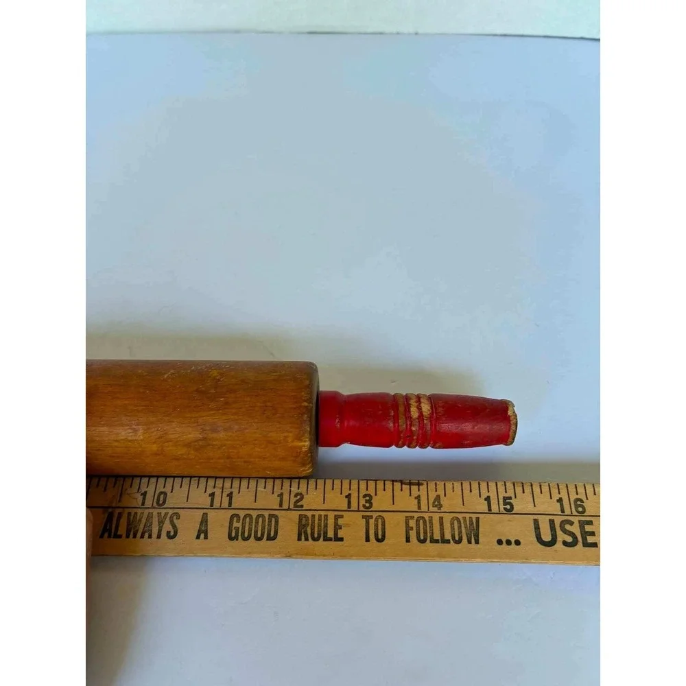 The Unbranded Brand vintage wooden